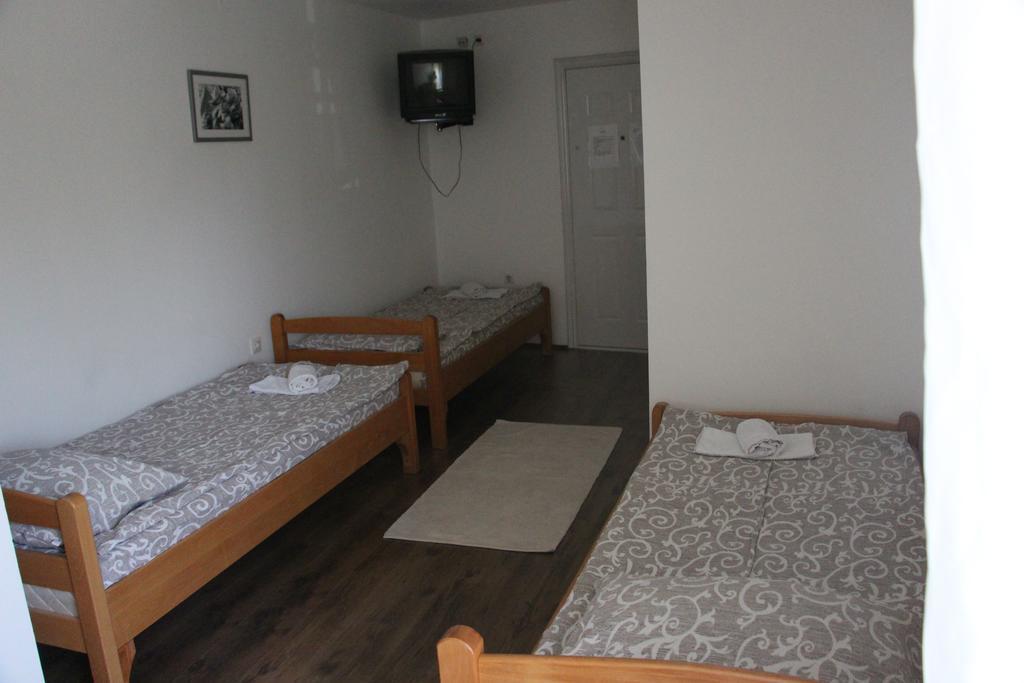 Hostel S نوفي ساد المظهر الخارجي الصورة